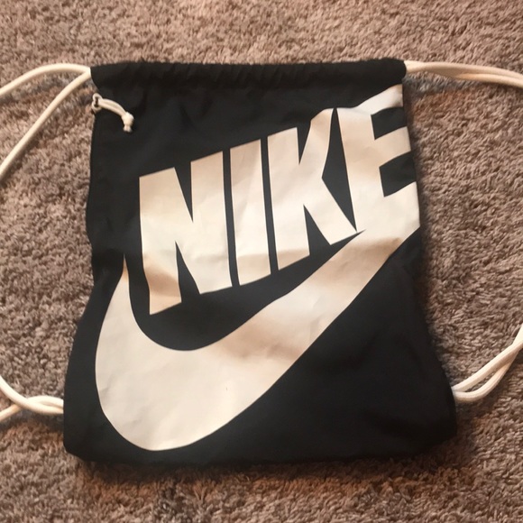 Nike drawstring backpack